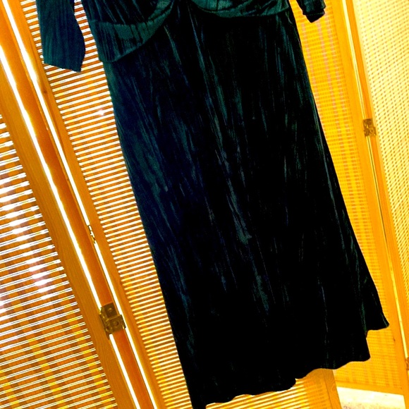 NWT BloomChic “JUNIPER” emerald green crushed velvet dress size 1x 14 16 - Picture 2 of 7